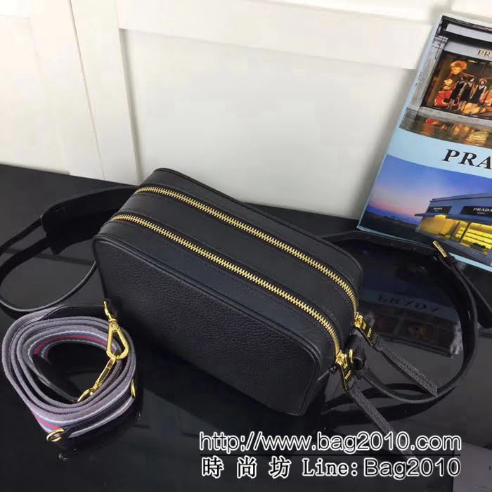 普拉達PRADA原單 P家新款專櫃品質 1BH082-2B 原廠荔枝紋牛皮單肩斜跨包 PHY1644